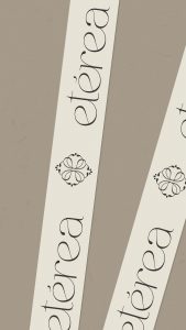 Patrón visual con isotipo y logotipo de Clínica Etérea, parte del diseño de branding y estrategia de marca estética.